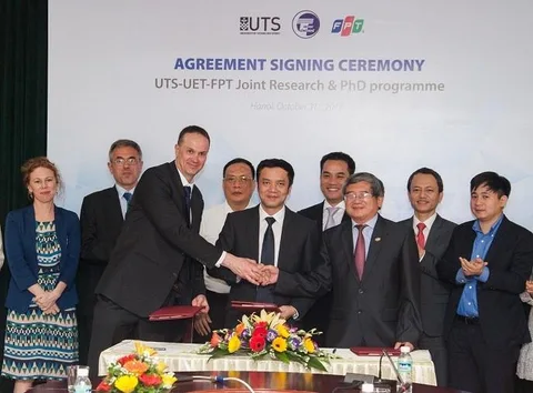 Delegates at the UTS, VNU-UET and FPT joint research and PhD programme agreement ceremony.